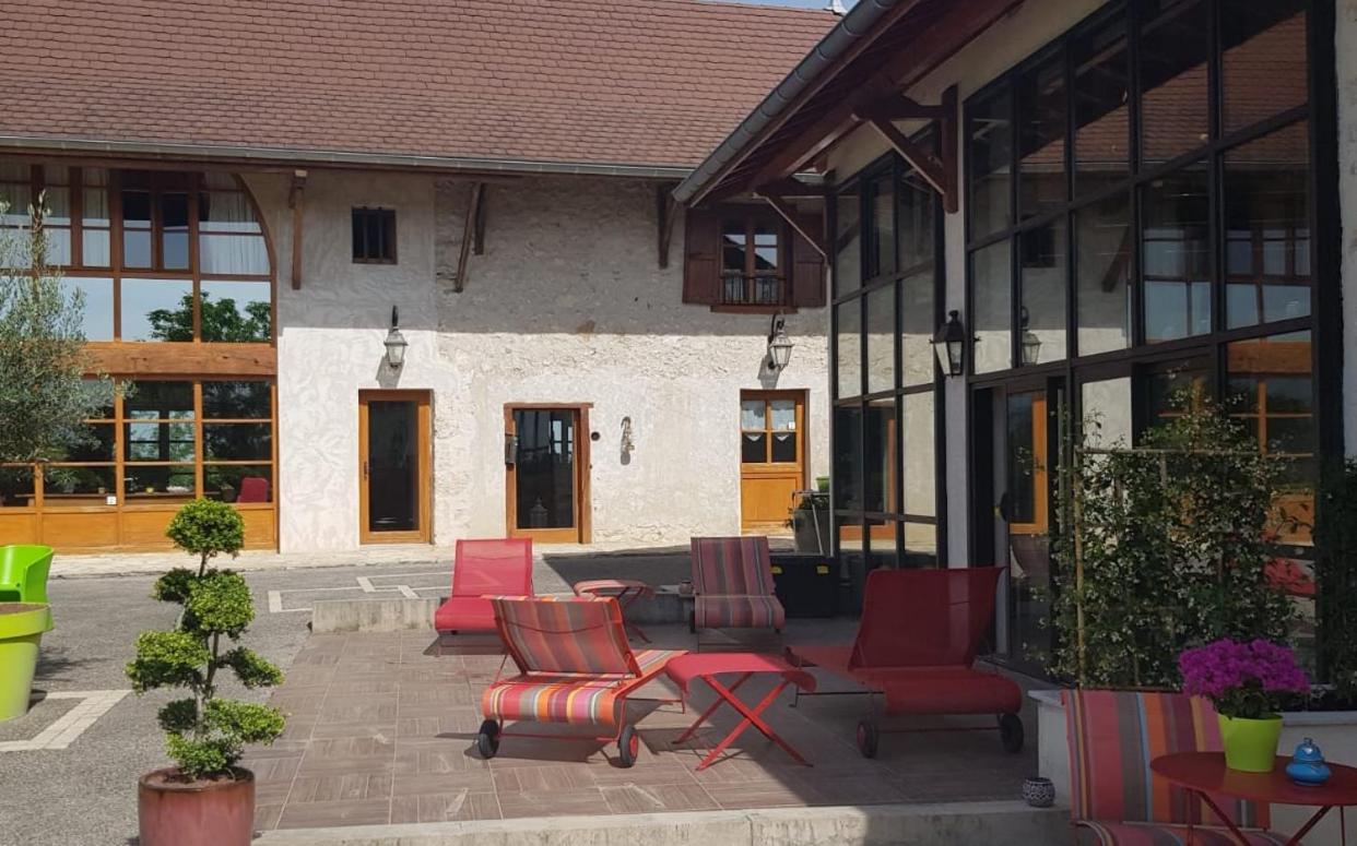 Le Domaine De Tizo Hotel Saint-Victor-de-Morestel ภายนอก รูปภาพ