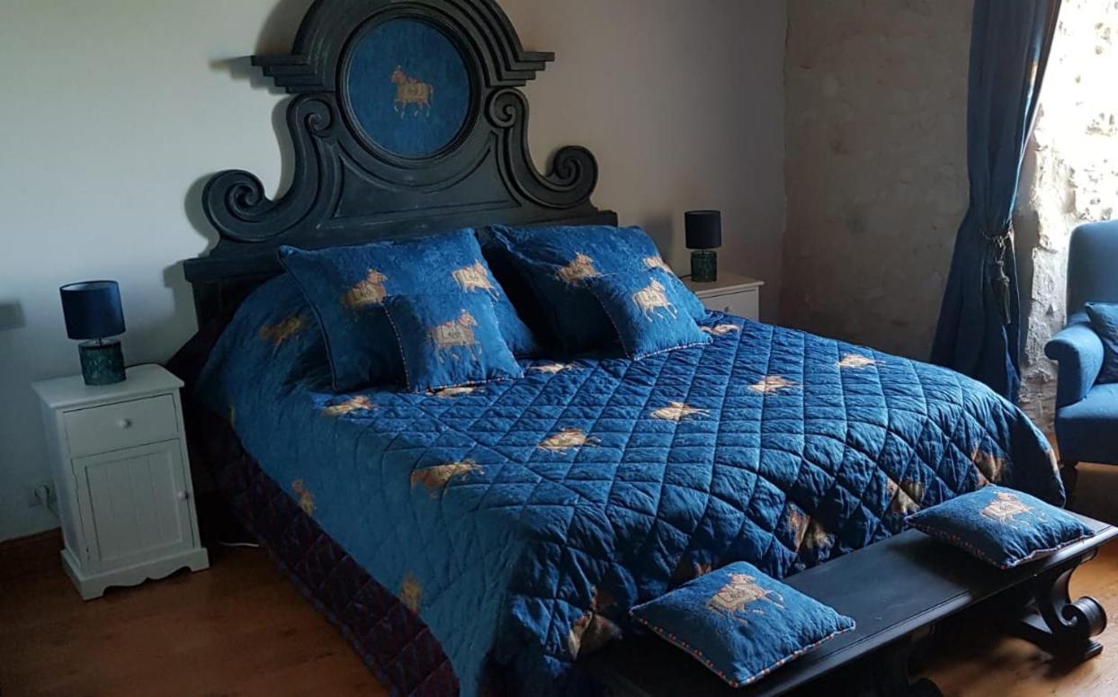 Le Domaine De Tizo Hotel Saint-Victor-de-Morestel ภายนอก รูปภาพ