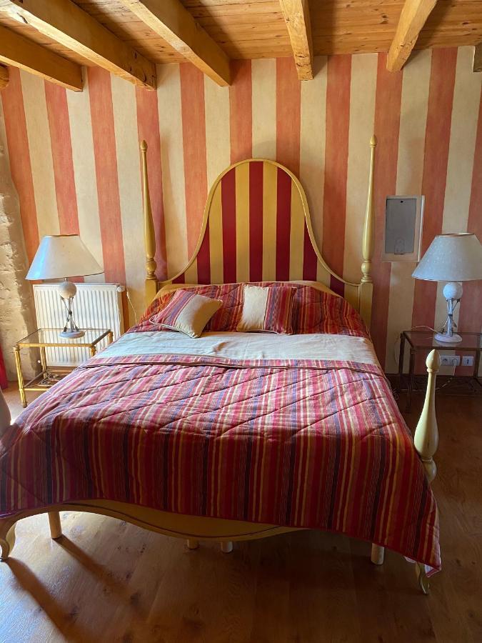 Le Domaine De Tizo Hotel Saint-Victor-de-Morestel ภายนอก รูปภาพ