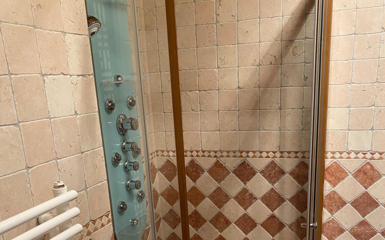 Le Domaine De Tizo Hotel Saint-Victor-de-Morestel ภายนอก รูปภาพ