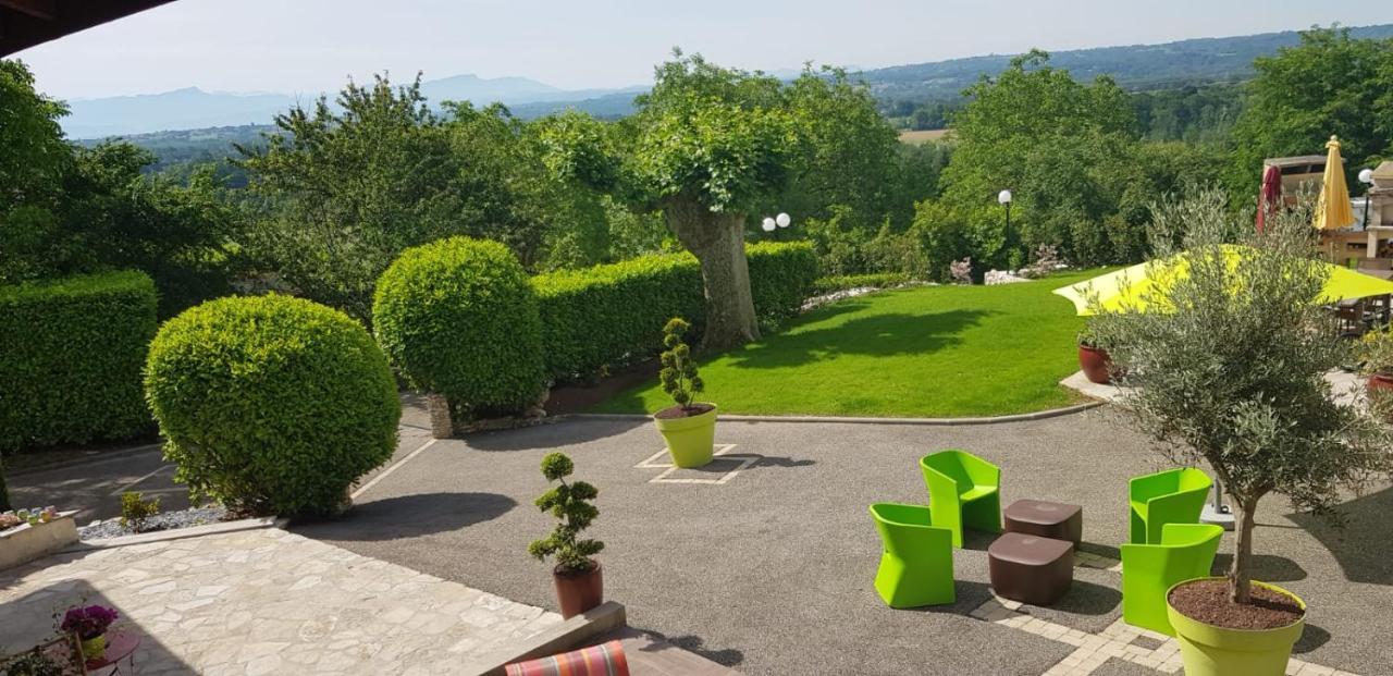 Le Domaine De Tizo Hotel Saint-Victor-de-Morestel ภายนอก รูปภาพ