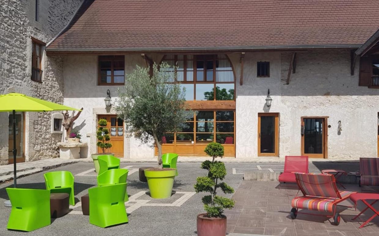 Le Domaine De Tizo Hotel Saint-Victor-de-Morestel ภายนอก รูปภาพ
