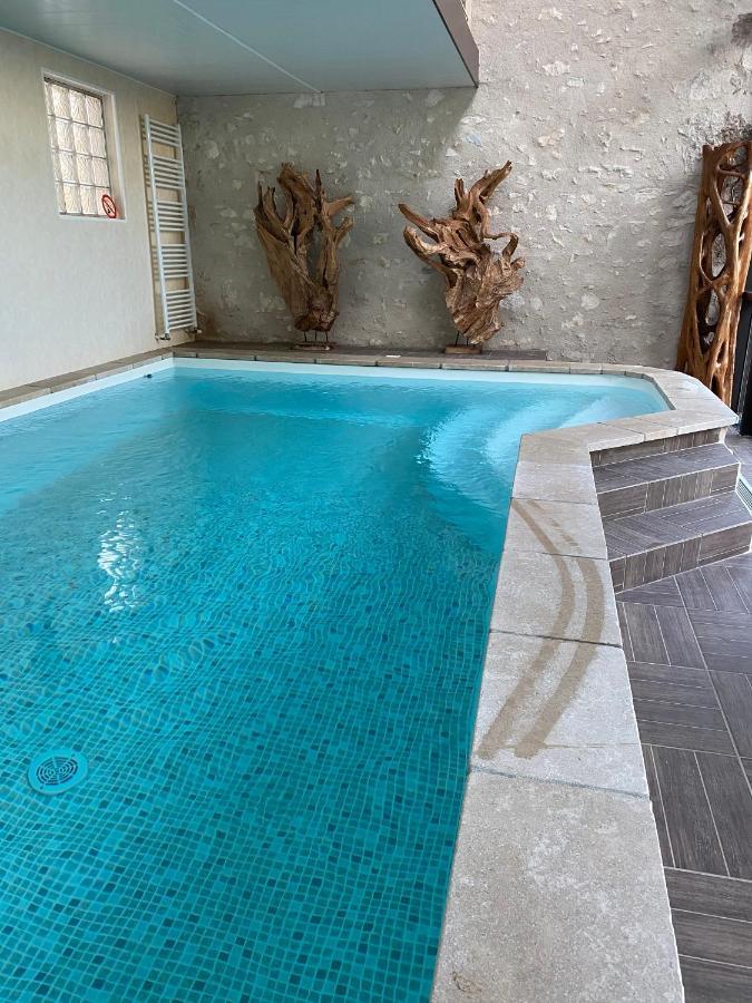 Le Domaine De Tizo Hotel Saint-Victor-de-Morestel ภายนอก รูปภาพ